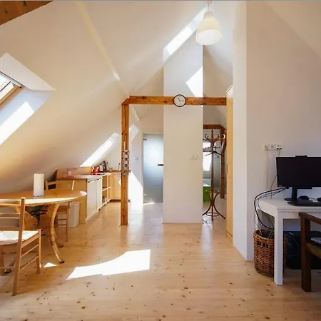 Národní * Karlovy Vary